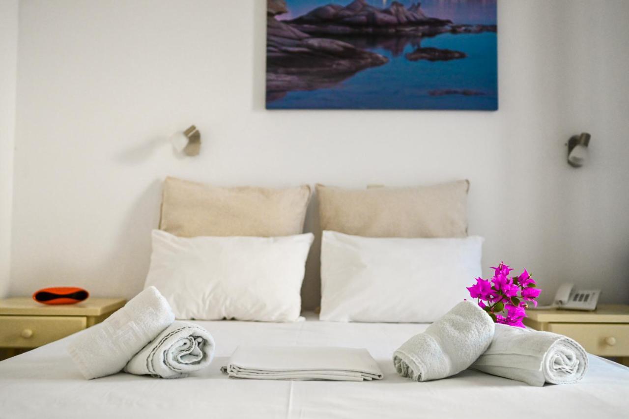 Beachfront Bocamviglies Rooms - Naoussa Bespoke View Bagian luar foto