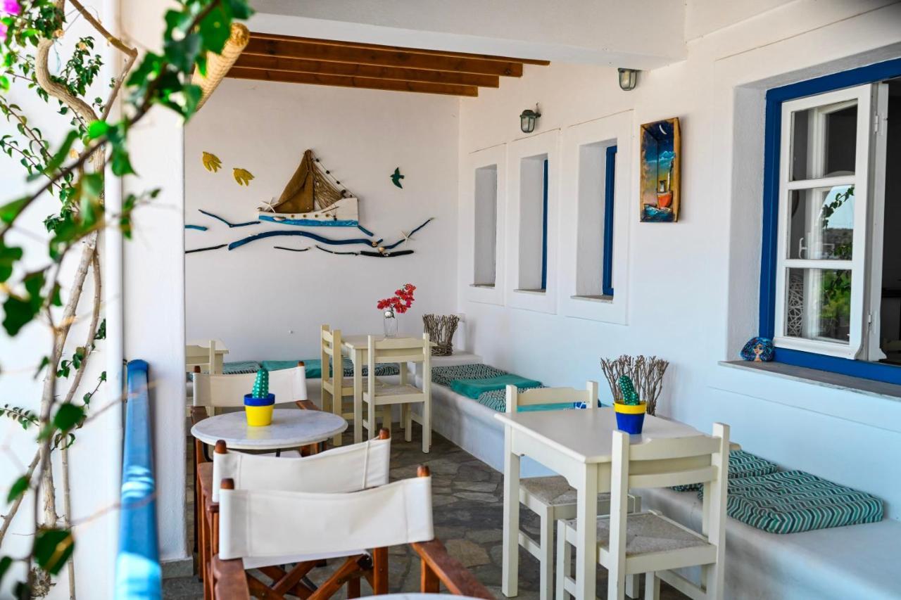 Beachfront Bocamviglies Rooms - Naoussa Bespoke View Bagian luar foto