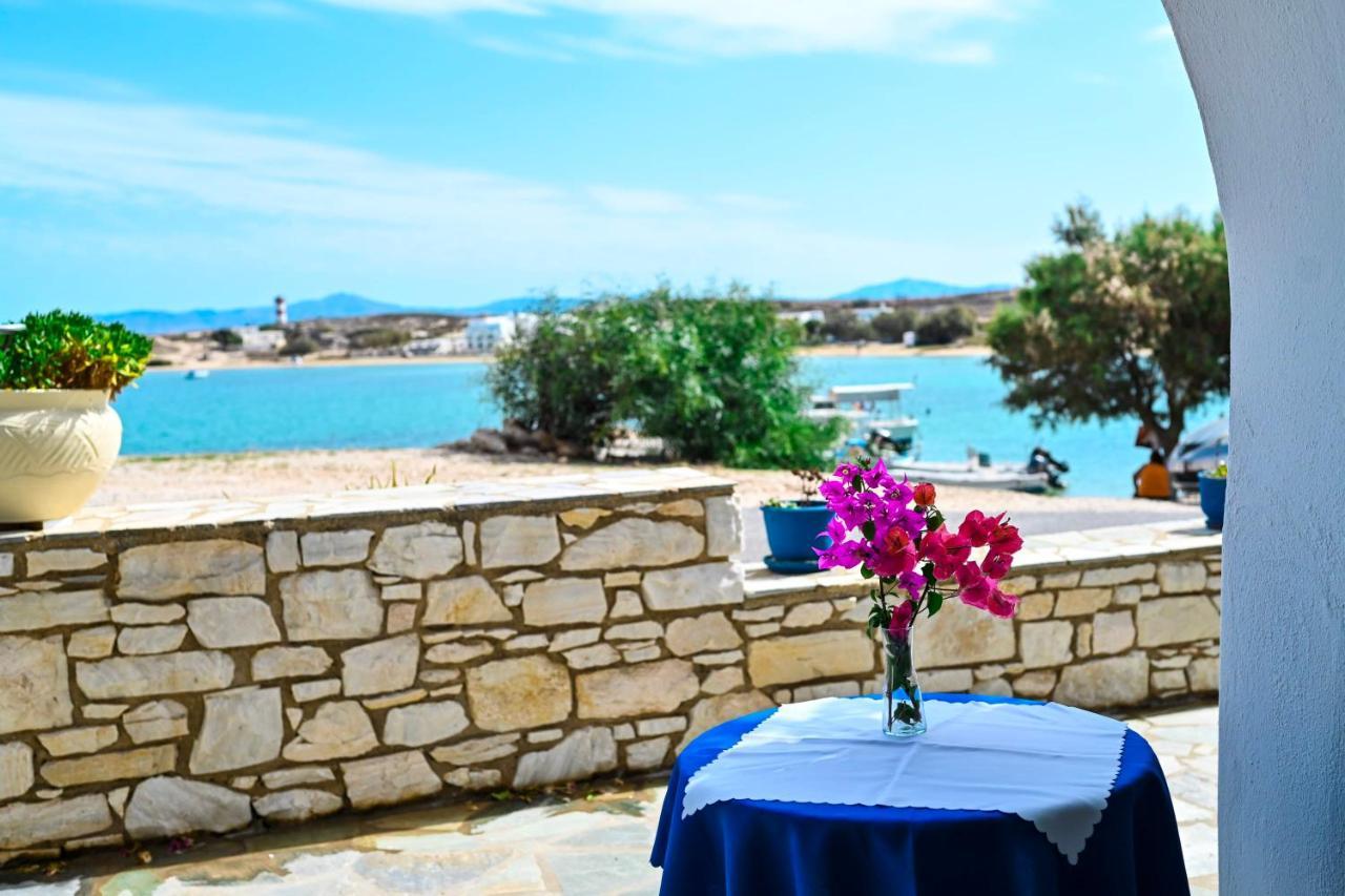 Beachfront Bocamviglies Rooms - Naoussa Bespoke View Bagian luar foto