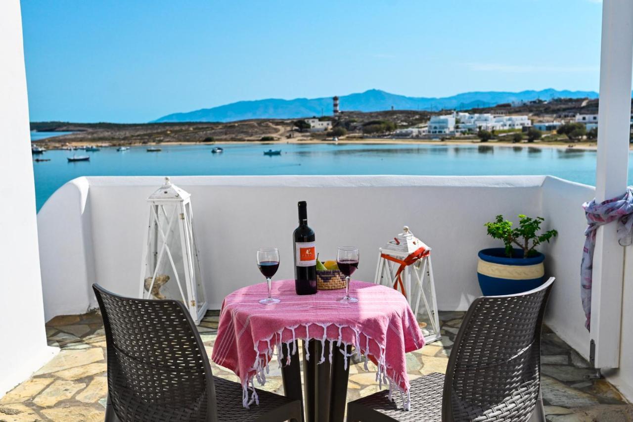 Beachfront Bocamviglies Rooms - Naoussa Bespoke View Bagian luar foto