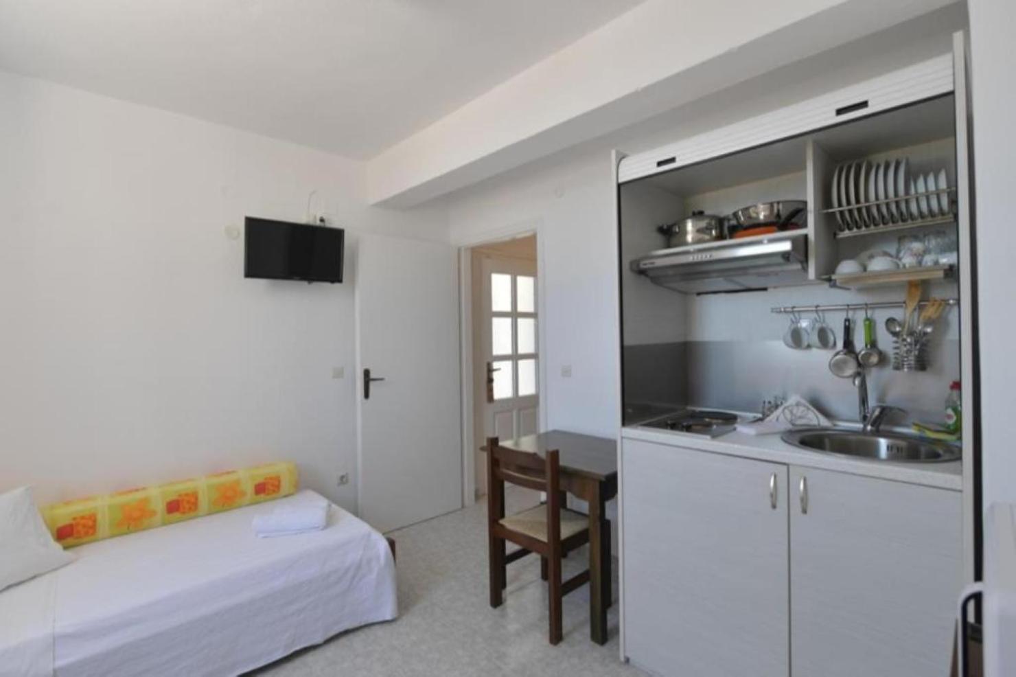 Beachfront Bocamviglies Rooms - Naoussa Bespoke View Ruang foto
