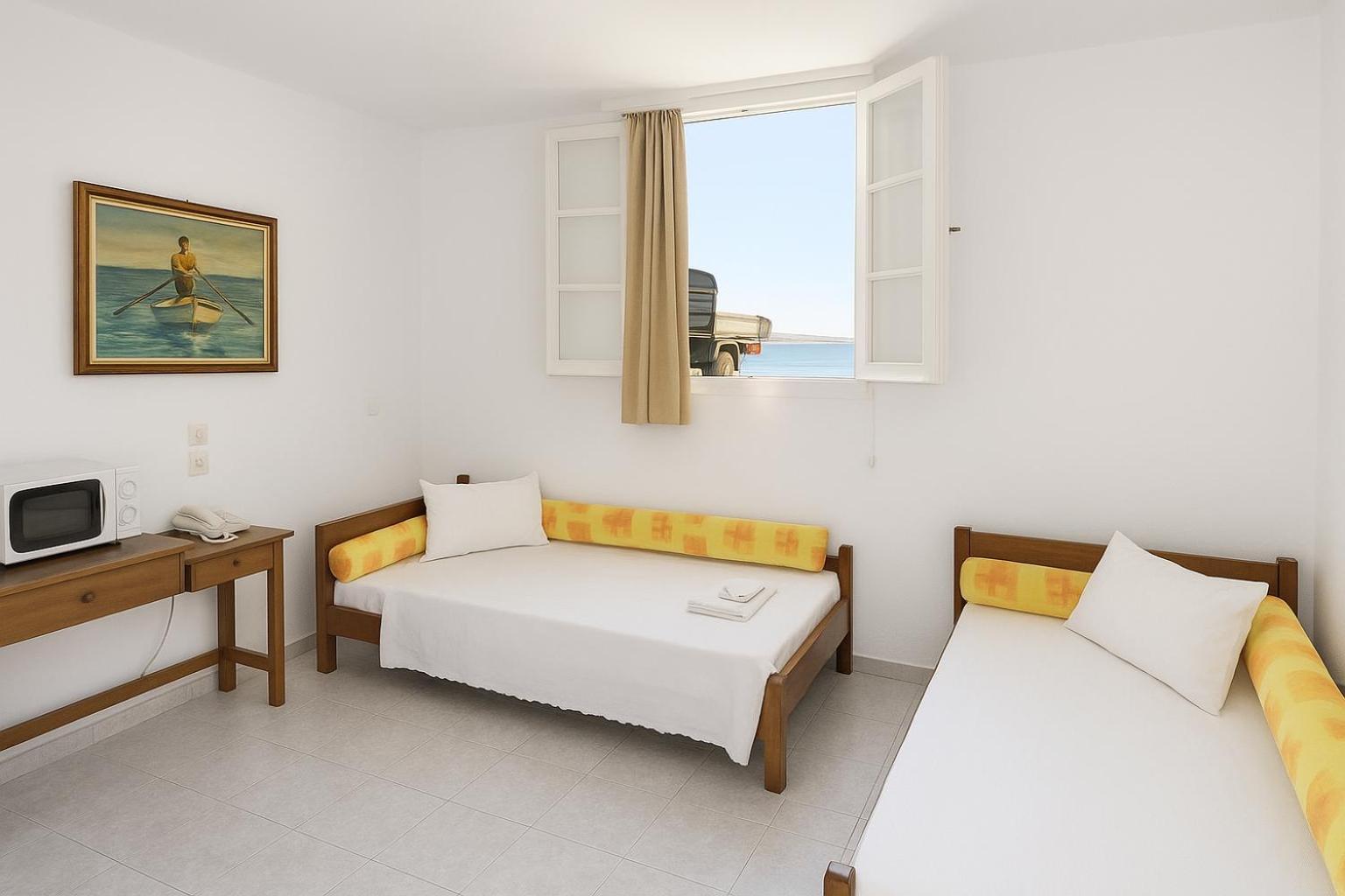Beachfront Bocamviglies Rooms - Naoussa Bespoke View Bagian luar foto